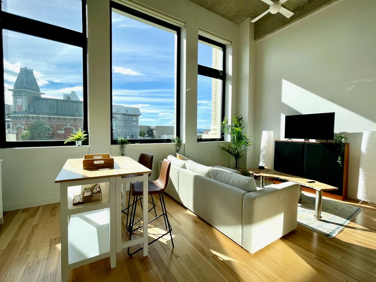 210770 Fisgard1 | Apartments Homes Suites for Rent Victoria BC