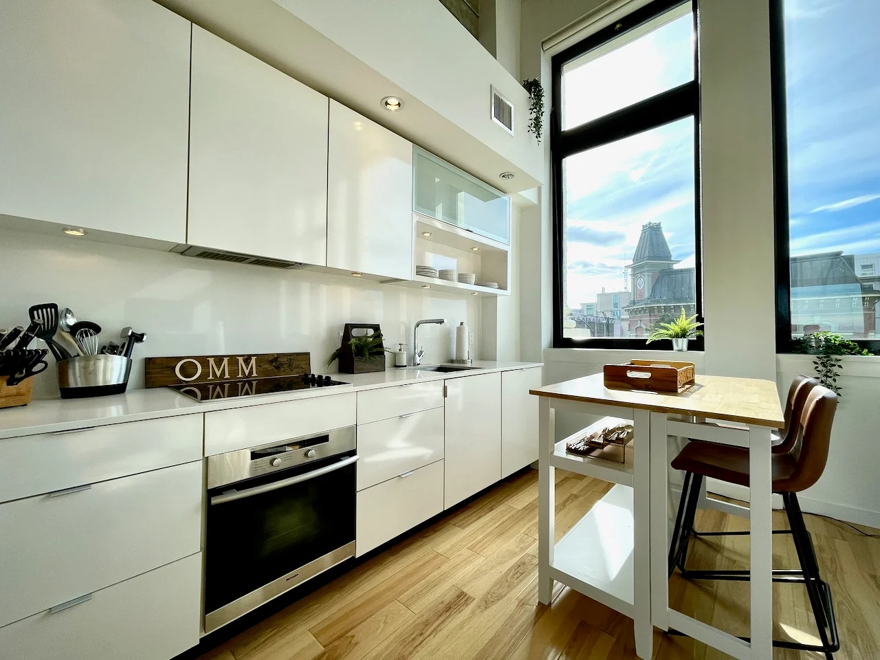 210770 Fisgard2 | Apartments Homes Suites for Rent Victoria BC