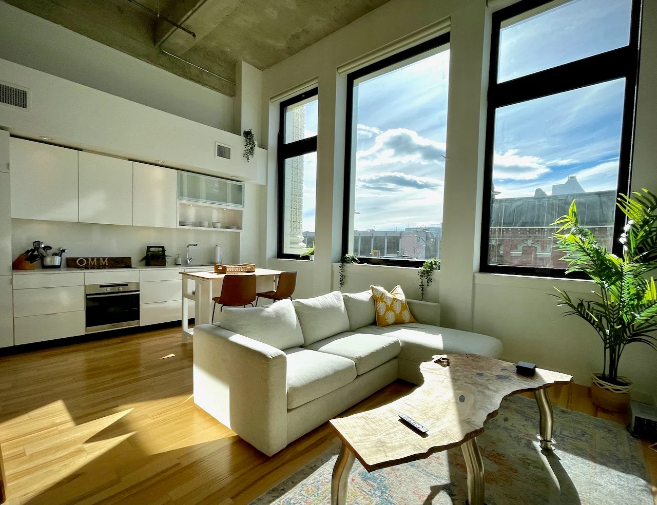 210770 Fisgard3 | Apartments Homes Suites for Rent Victoria BC