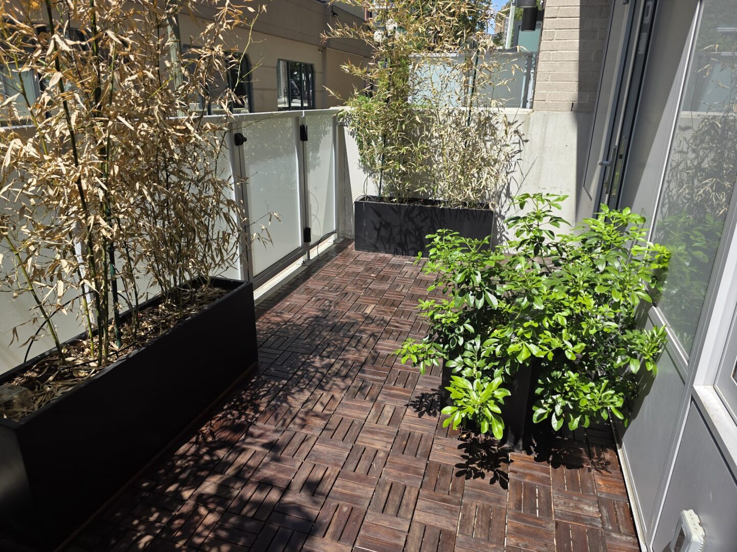 104patio2 | Apartments Homes Suites for Rent Victoria BC patio 848 Yates