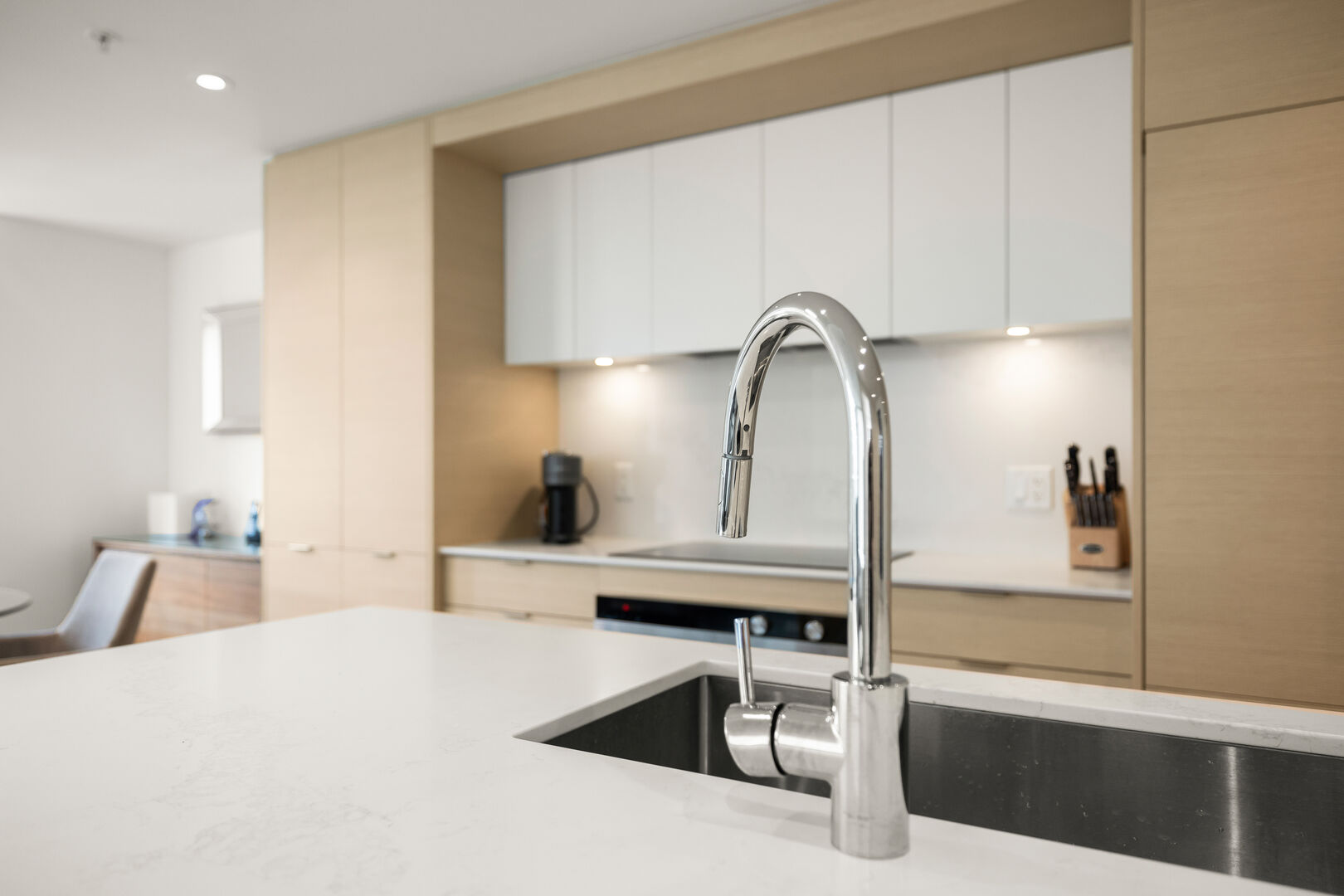 403848yates8 | Apartments Homes Suites for Rent Victoria BC kitchen 848 YATES
