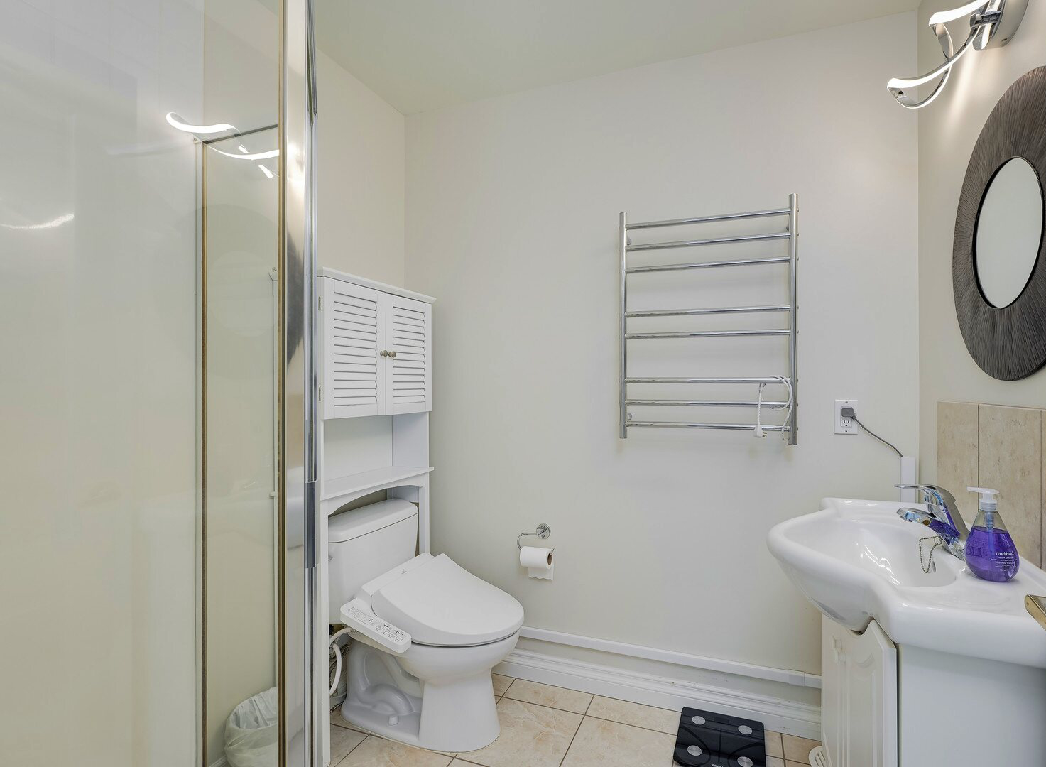 57dock12 | Apartments Homes Suites for Rent Victoria BC master bathroom