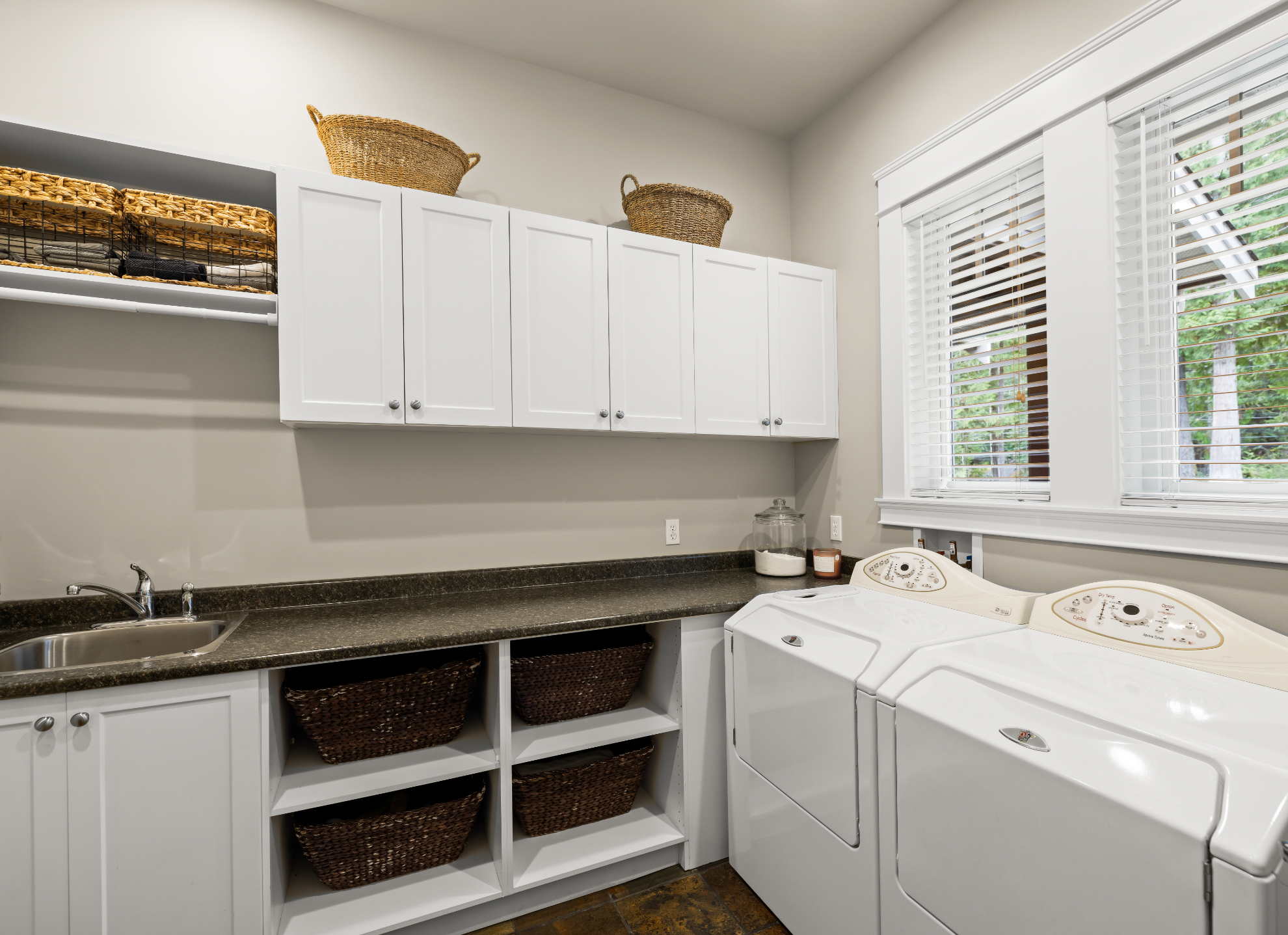 145321 | Apartments Homes Suites for Rent Victoria BC