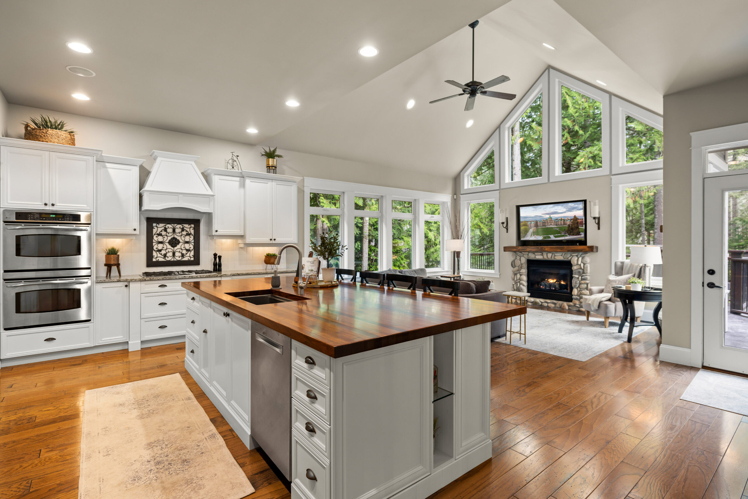 14538 | Apartments Homes Suites for Rent Victoria BC