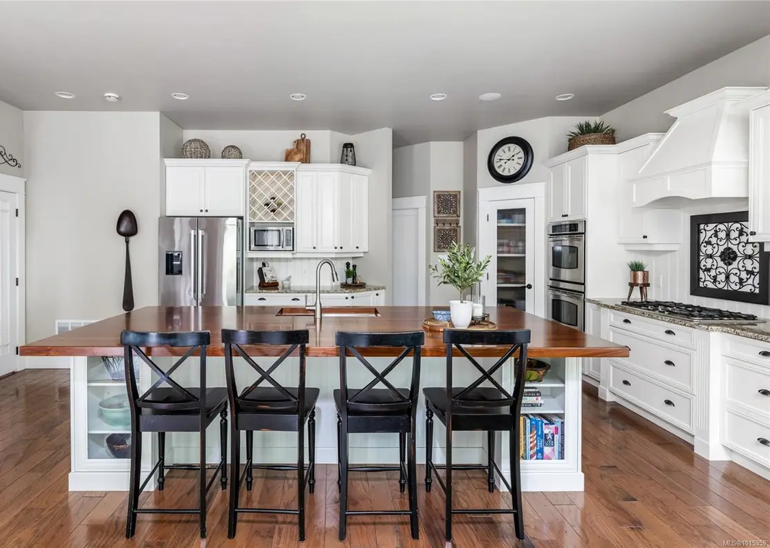 1453om2 | Apartments Homes Suites for Rent Victoria BC