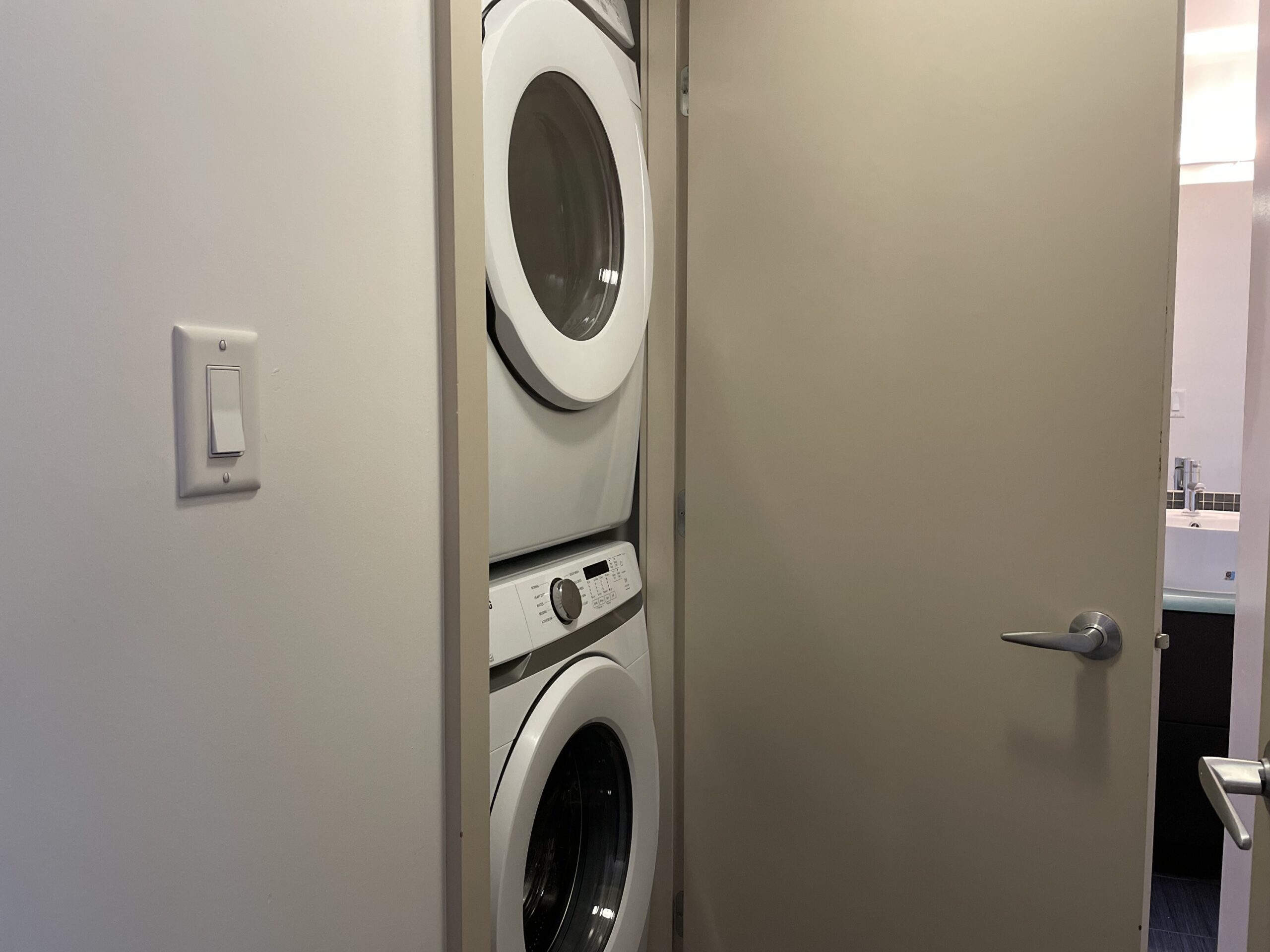 305760johnsonlaundry | Apartments Homes Suites for Rent Victoria BC