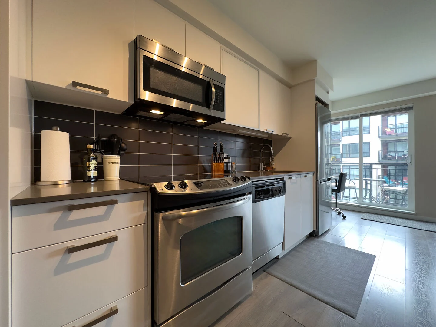 312517 Fisgard7 | Apartments Homes Suites for Rent Victoria BC