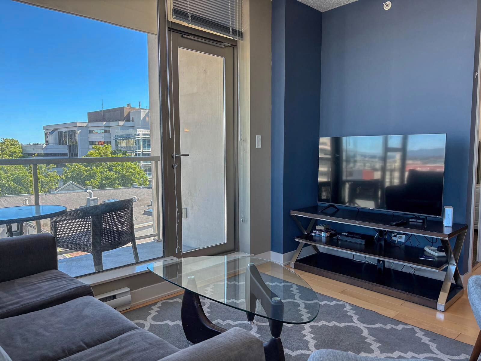 704760 johnson05 | Apartments Homes Suites for Rent Victoria BC