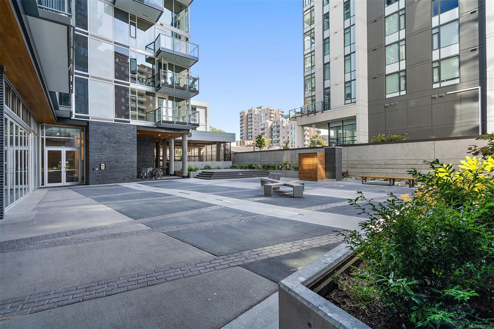 989nucrtyrd | Apartments Homes Suites for Rent Victoria BC