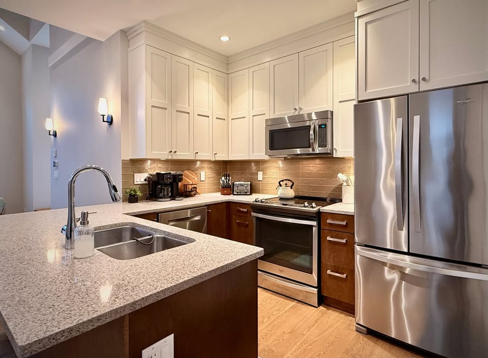 henrysid24 | Apartments Homes Suites for Rent Victoria BC